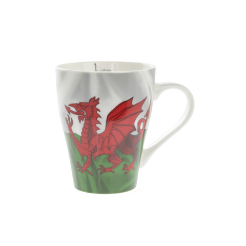 Mug with Welsh dragon -  Mwg gyda'r Ddraig Goch