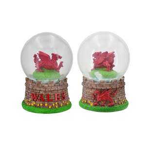 Welsh themed resin water globe - Glôb dwr resin ar thema Gymreig (3)