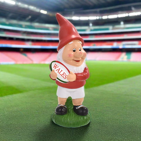 Welsh Rugby Gnome with ball -  Gnofa Rygbi Cymru gyda phêl